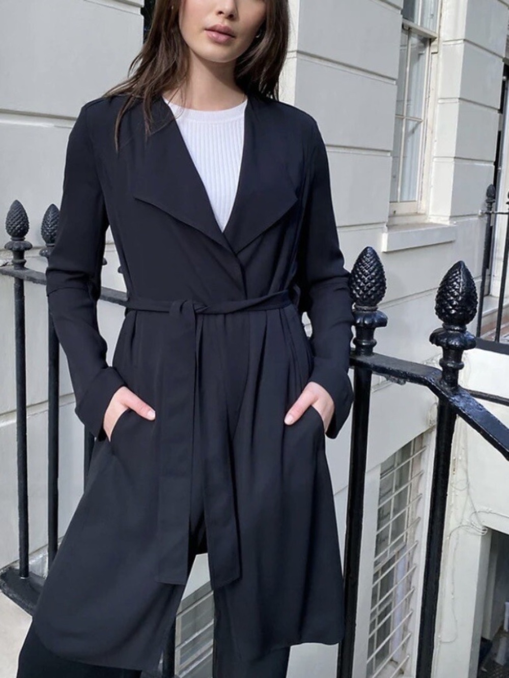 Aritzia Babaton Quincey Flowy Trench Coat Navy size Small